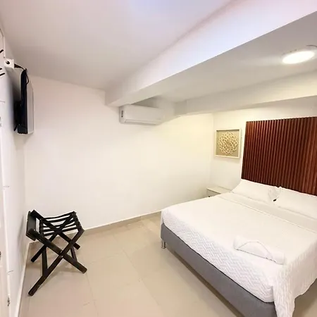 Es 3* Cartagena