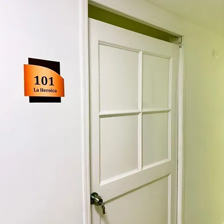 Hotel Es 3*