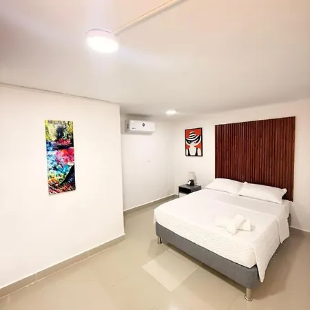 Hotel Es 3*